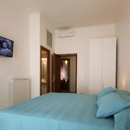 San Pietro's - Pensionat 2*